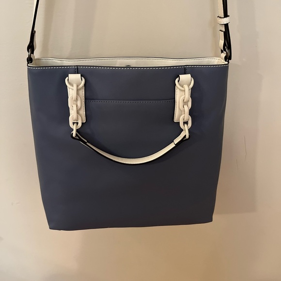 NWT Simply Vera Wang Periwinkle Ombré purse. - Picture 5 of 7